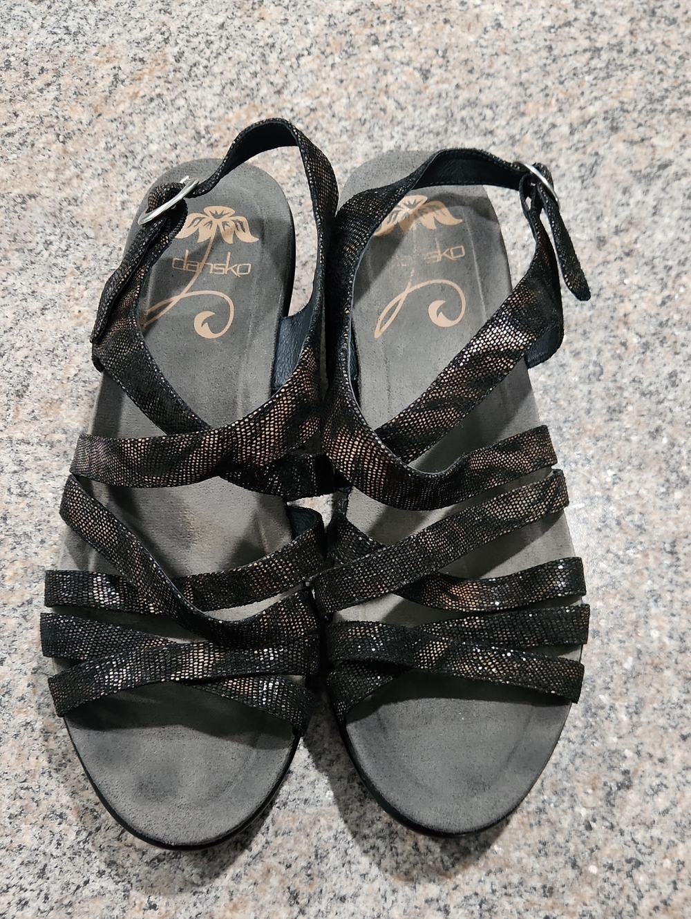 Dansko Black Metallic Strappy Slingback Sandals Women’s Size US 8.5 / EU 39